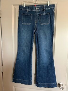 SPANX Dark Blue Flare Jeans Patch Pockets Large Petite